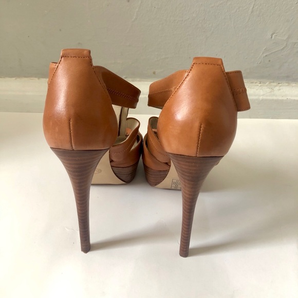 Michael Kors heeled sandal - Picture 5 of 5